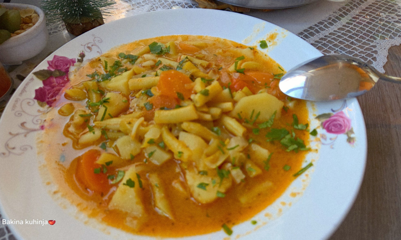 POSNA FINA KUVANA ČORBASTA BORANIJA! Priprema je brza, a ukus neodoljiv