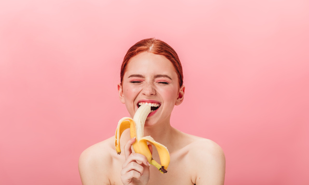 KADA JE NAJBOLJE JESTI BANANU, UJUTRU, POPODNE ILI UVEČE? Evo kako utiče na organizam u različito doba dana!