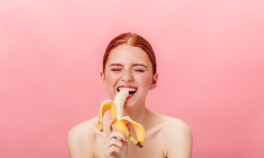 KADA JE NAJBOLJE JESTI BANANU, UJUTRU, POPODNE ILI UVEČE? Evo kako utiče na organizam u različito doba dana!