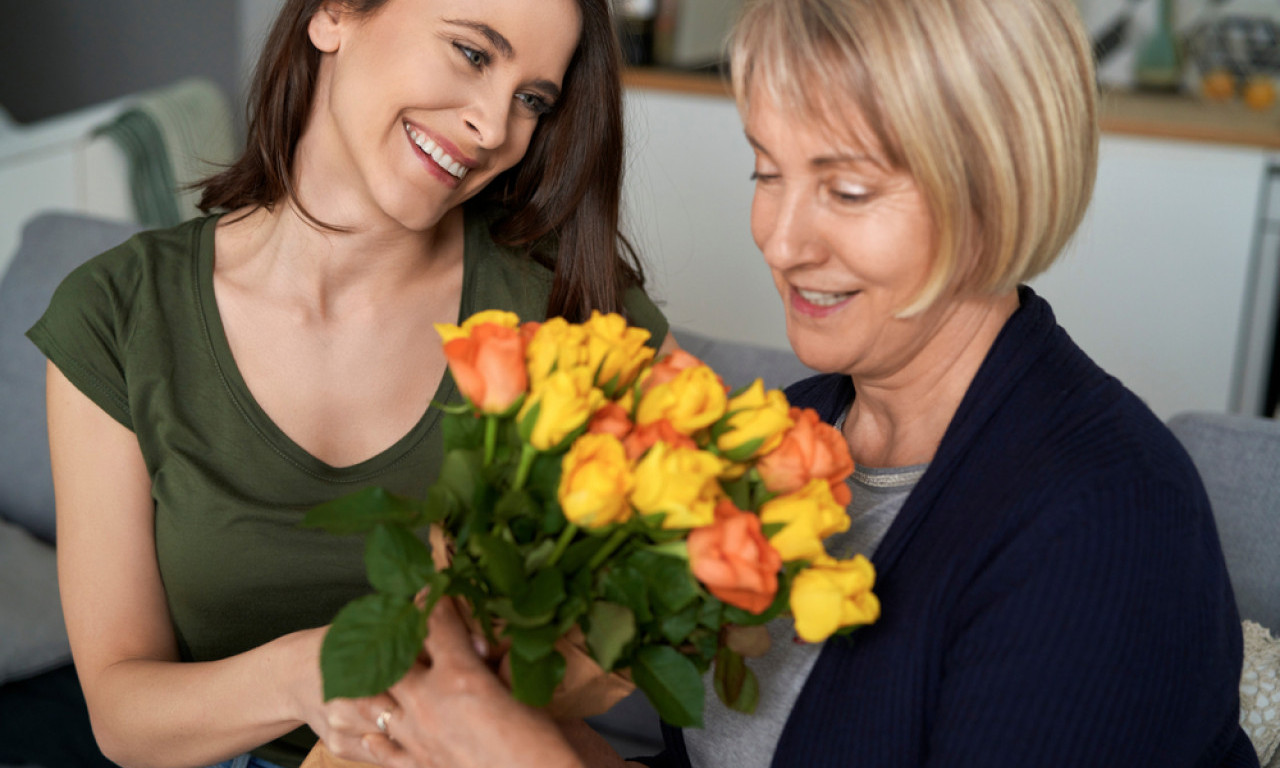 NE NOSI SE BILO KOJE CVEĆE Evo šta je običaj poneti na Nikoljdan