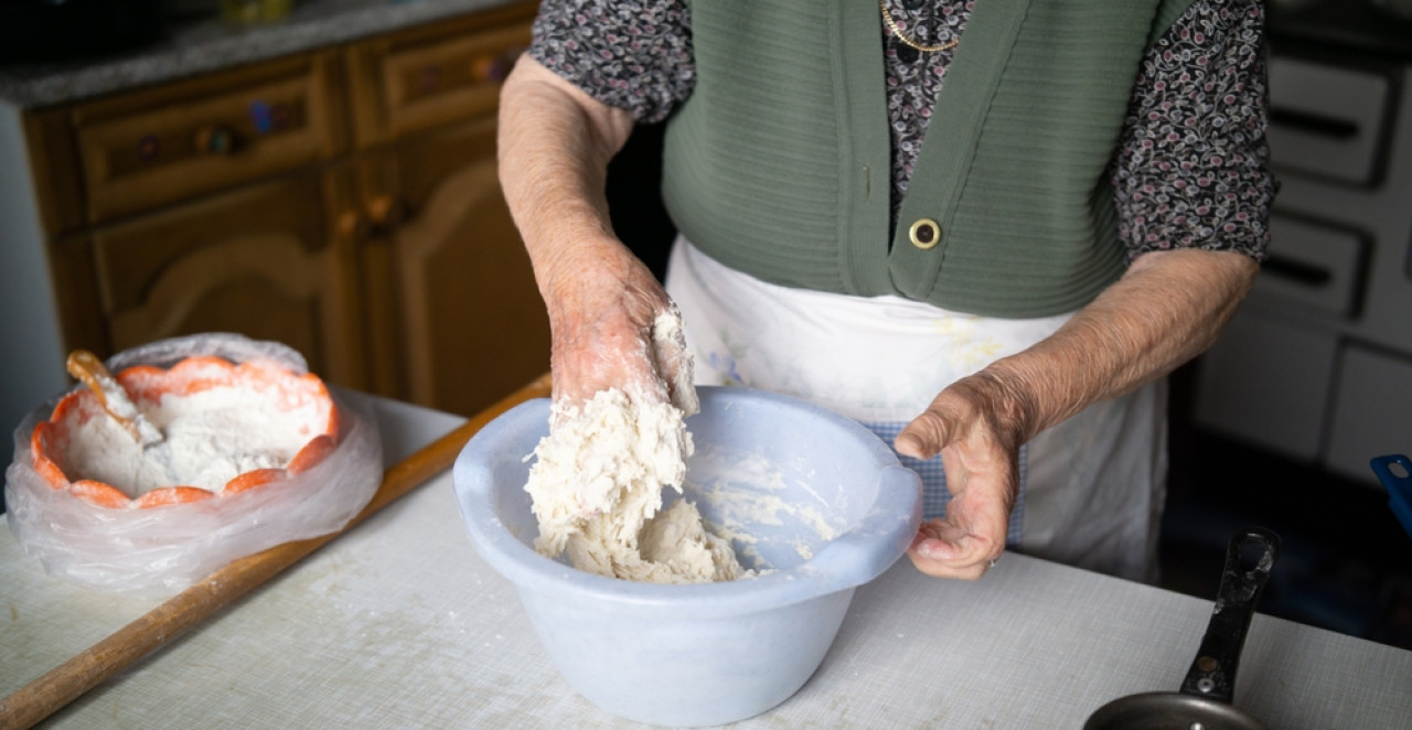 RUKE OD ZLATA Kako napraviti posni slavski kolač - da bi uspeo, važna je jedna stvar