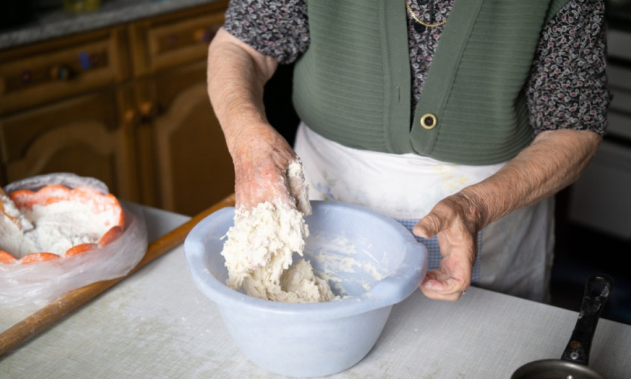 RUKE OD ZLATA Kako napraviti posni slavski kolač - da bi uspeo, važna je jedna stvar