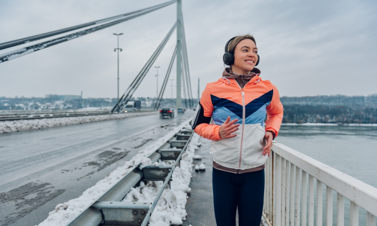 VEŽBANJE NA HLADNOĆI IMA PRAVILA Šta treba da znate pre šetnje ili trčanja zimi