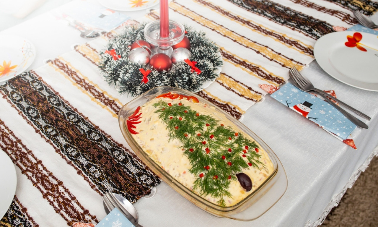 EVO ISTINE O FRANCUSKOJ SALATI Koliko je zaista kalorična i kako da je jedete bez griže savesti