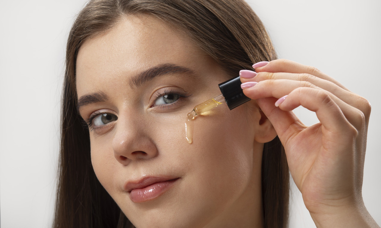 PRIRODNI SPAS ZA SUVU KOŽU 5 razloga da koristite kokosovo ulje svakog dana