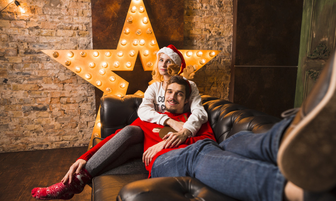 KOJI PRAZNIČNI FILM VAM PRIPADA PO HOROSKOPU Saznajte koji naslov je idealan izbor baš za vas!