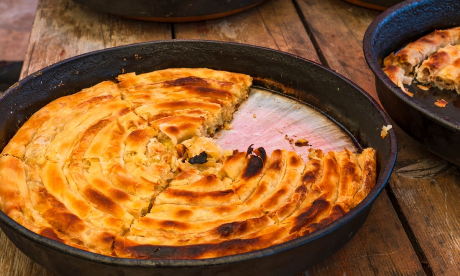 EVO KAKO DA NAPRAVITE TURSKI BUREK ZA 15 MINUTA Brzo, lagano i ukusno – bolji od kupovnog!