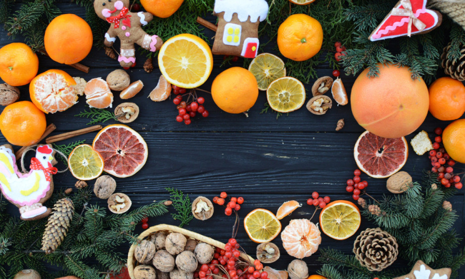 PESME KOJE SE PEVAJU NA BOŽIĆ  Reči koje vekovima prate Hristovo rođenje!