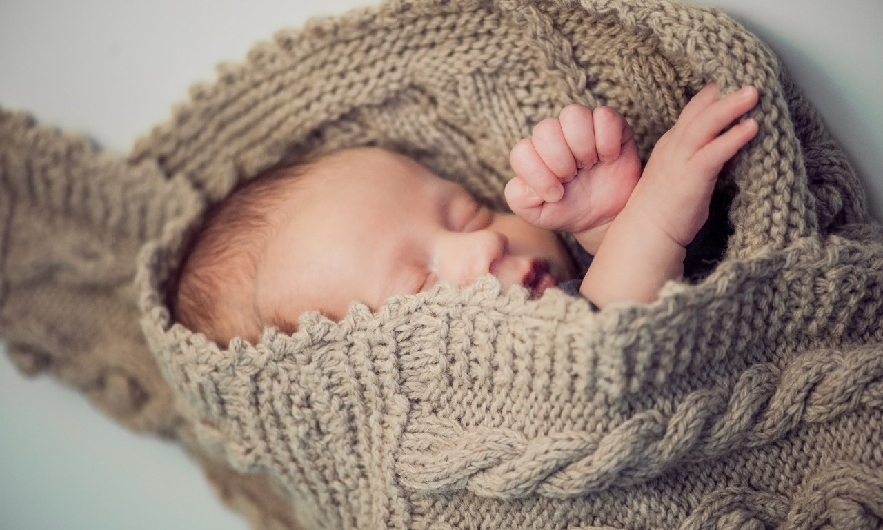 RODILA TUĐU BEBU, A NIJE TO ZNALA Skandal u Americi: Žena tuži kliniku za vantelesnu oplodnju zbog strašne greške