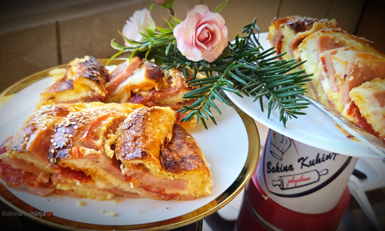 HARMONIKA HLEB SA ŠUNKOM I SIROM Cela kuća miriše na prelepo!