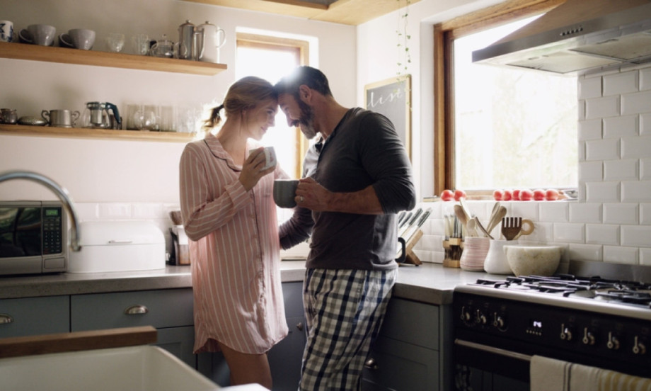 KAKO ZAPOČNEŠ JUTRO, TAKAV TI JE I DAN Nauka potvrdila - muškarci su uspešniji ako dan počnu ovako!