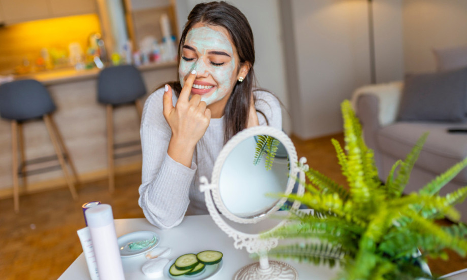 PRIRODNE MASKE ZA LICE KOJE STVARNO RADE  5 domaćih recepata za čistu i blistavu kožu