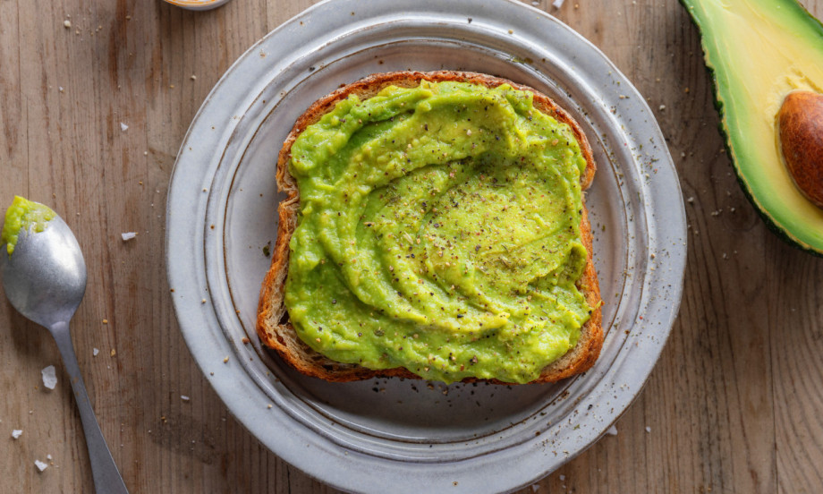 KREMASTI HUMUS OD AVOKADA Jednostavan recept koji svako može da napravi!