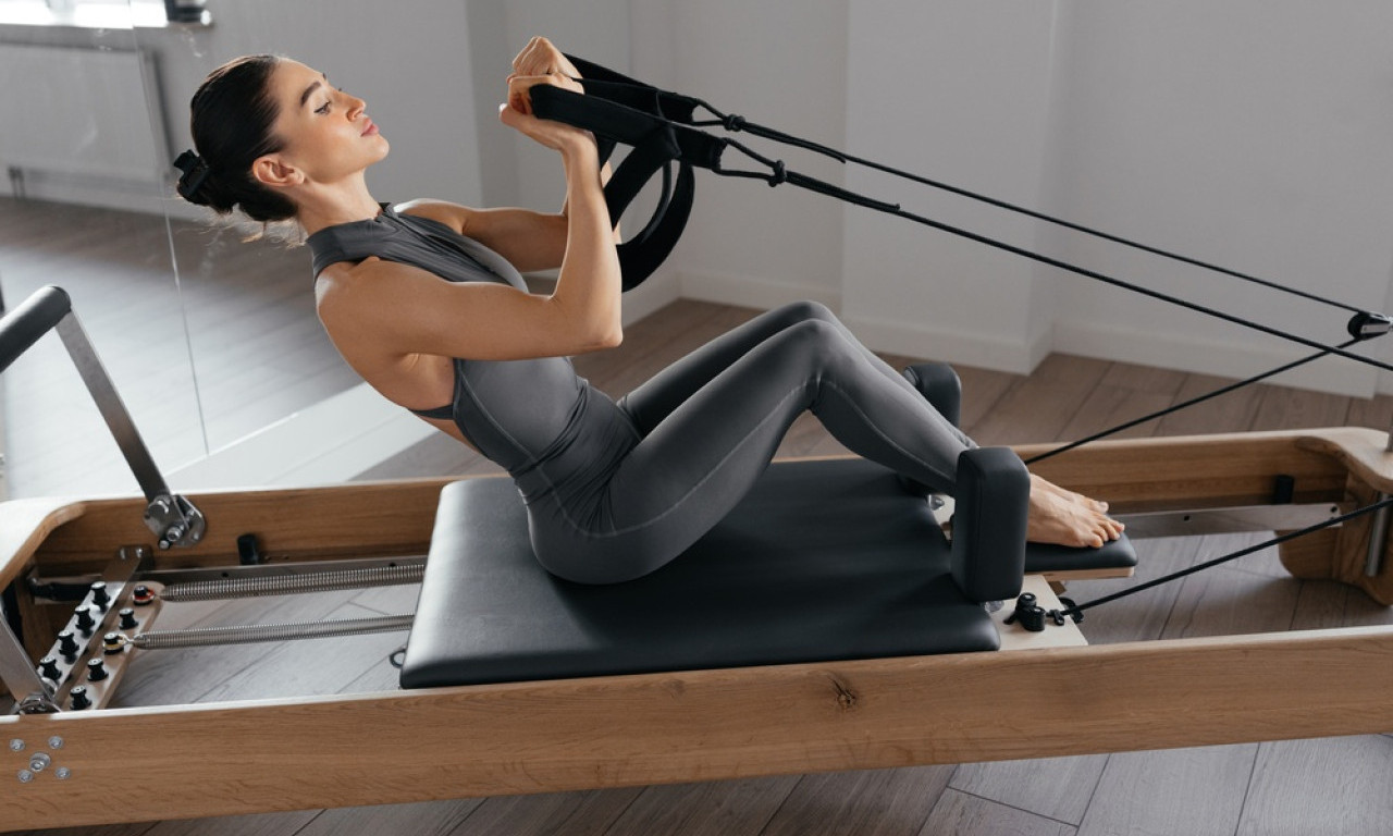 SVE ŽENE PRIČAJU O OVOJ SPRAVI Evo zašto je reformer pilates hit!