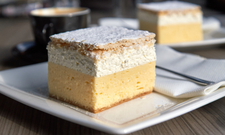 RECEPT ZA ČUVENU BLEDSKU "KREMŠNITU" IZ 1953. Kako se pravi kolač koji je postao simbol jezera