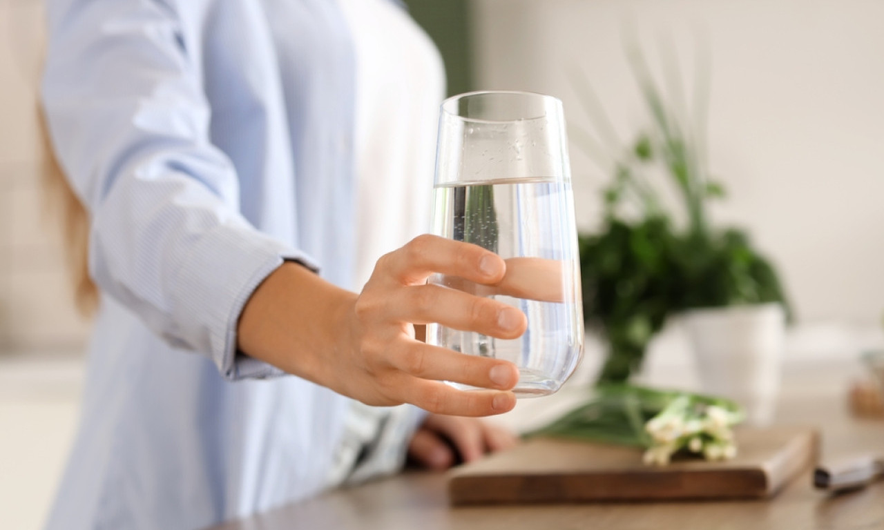 DODAJTE GA U JUTARNJU VODU Ovaj začin može da ubrza metabolizam i pomogne pri mršavljenju