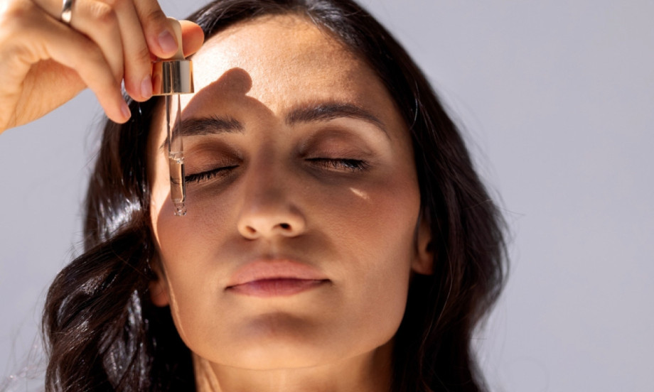 ĆAO RETINOLU, VIŠE NISI "COOL" Peptidi su nova tajna mladog i zategnutog lica