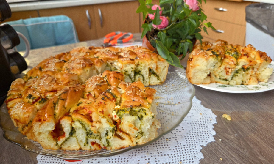 IZAZOV ZA SVE ISKUSNE DOMAĆICE - SVEČANA ŠARENA POGAČA SAN SNOVA!