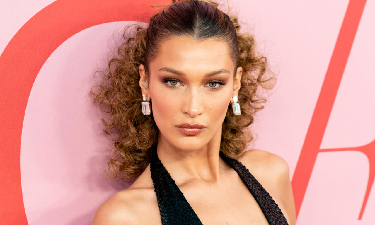 PREVARILA JE CEO PARIZ! Bela Hadid pokazala novu frizuru, a istina je sve iznenadila (VIDEO)