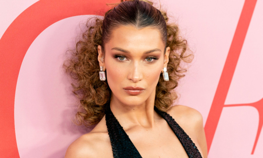 PREVARILA JE CEO PARIZ! Bela Hadid pokazala novu frizuru, a istina je sve iznenadila (VIDEO)