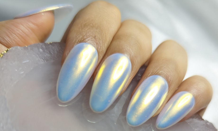 NOVI TREND U MANIKIRU Da li veštački nokti na lepljenje zamenjuju gel?