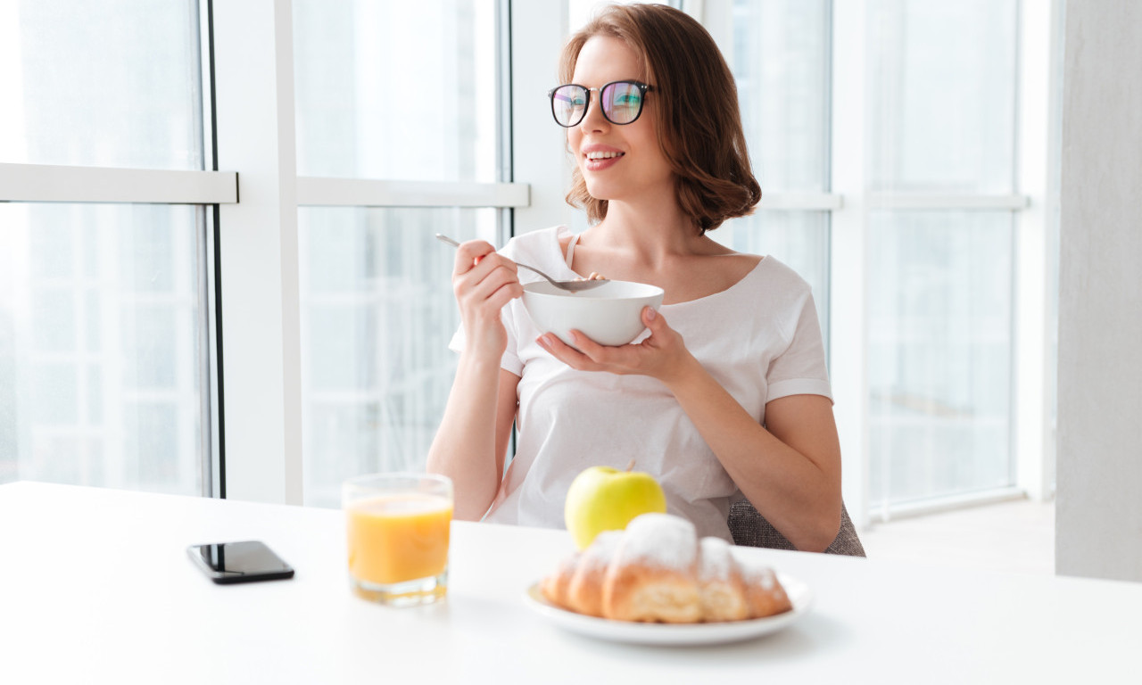 OVSENA KAŠA ILI JAJA? Evo koji doručak je zapravo bolji i zdraviji