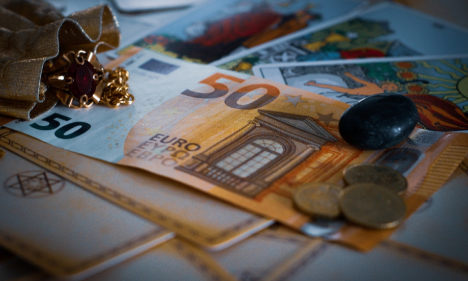 NOVČANI HOROSKOP ZA APRIL 2026: Jedni se bogate, drugi ostaju bez dinara