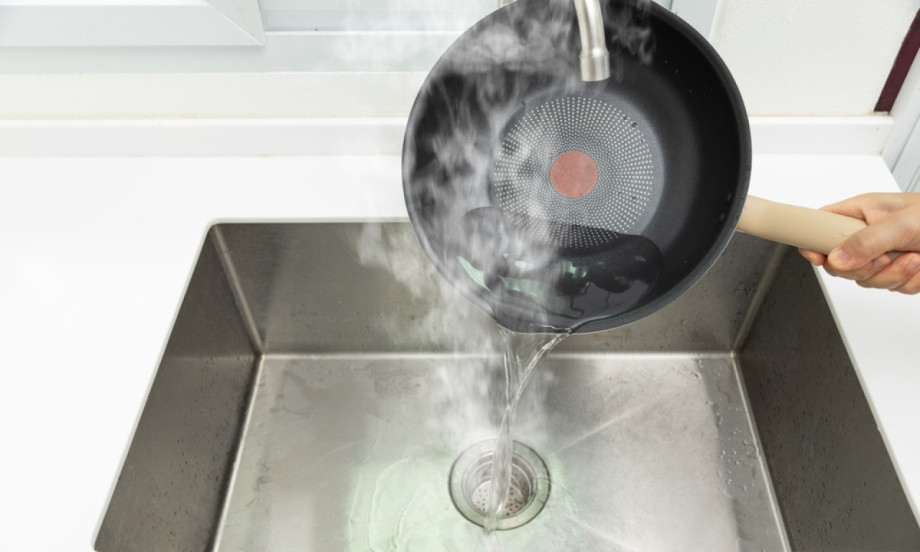 NIKADA NE PERITE OVE STVARI VRELOM VODOM Pravimo istu grešku, a skupo nas košta