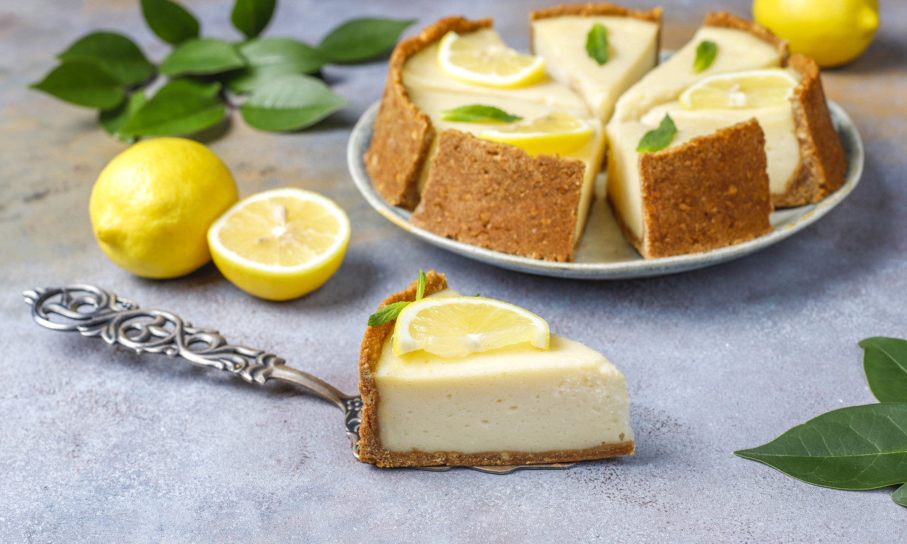 LAGANA LIMUN TORTA KOJA OSVAJA Desert bez griže savesti spreman za tren