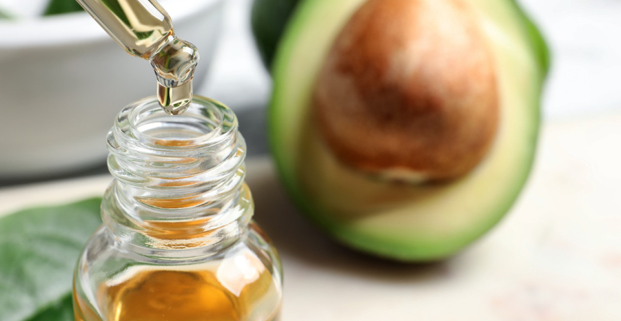 KOSA RASTE KAO LUDA Ovo ulje žene masovno utrljavaju u teme i efekat je neverovatan!