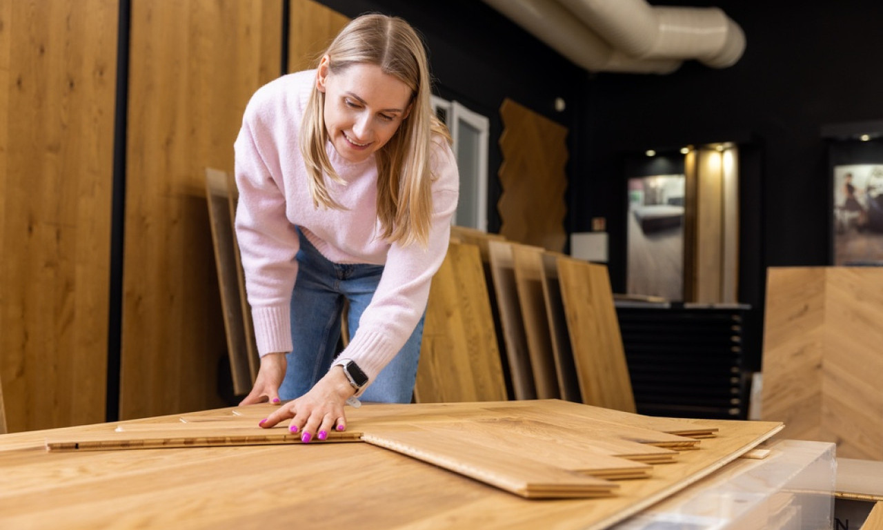 KAKO POPRAVITI OGREBOTINE NA PARKETU Jednostavni trikovi da pod ponovo izgleda kao nov