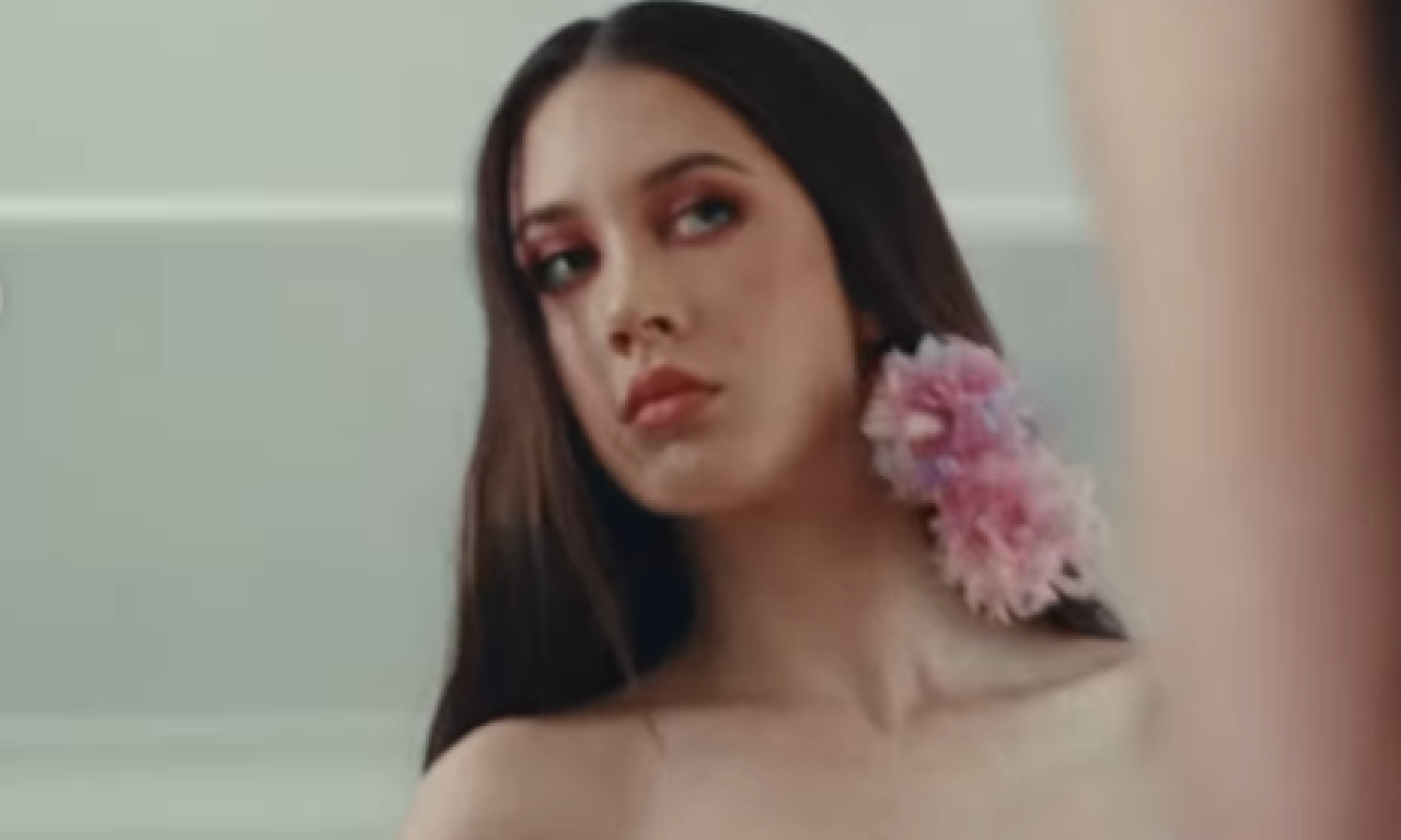 NOVA DIOR ESTETIKA OSVAJA SVET Džonatan Anderson vraća romantiku u modu