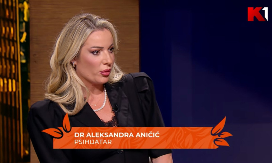 ŽIVOT NA EMOTIVNOM ROLERKOSTERU Kako izgleda svakodnevna borba sa graničnim poremećajem ličnosti?