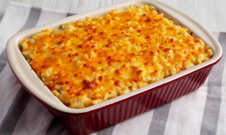 KAD NE ZNATE ŠTA ZA RUČAK, OVAJ RECEPT SPAŠAVA Sočne makarone sa sirom iz rerne